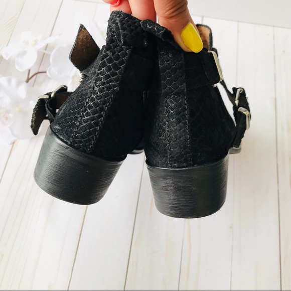 Genuine Suede Leather Cutout Buckle Ankle Chelsea Boots NWOB - Never Worn - Picture 7 of 9